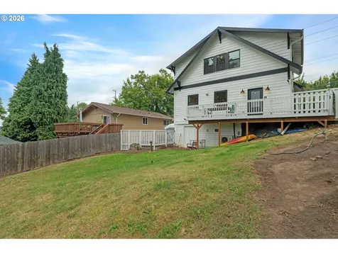 1105 Washington Street Oregon City OR 97045