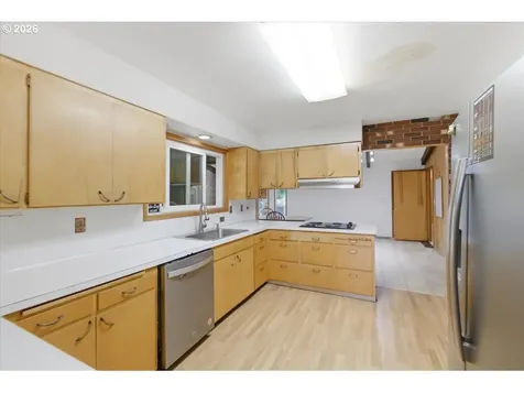 27800 Liberty Road Sweet Home OR 97386