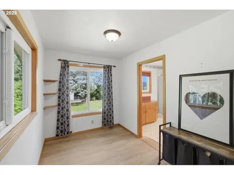 27800 Liberty Road Sweet Home OR 97386