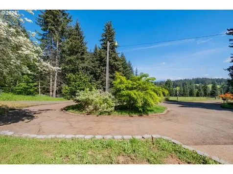 27800 Liberty Road Sweet Home OR 97386