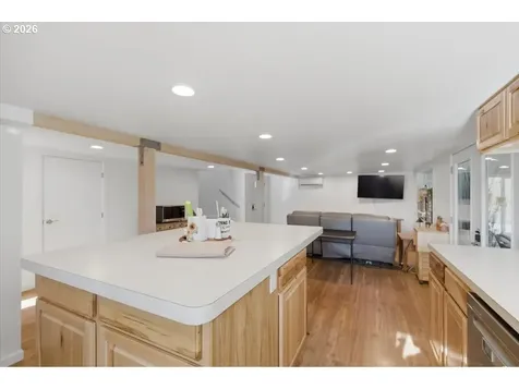 27800 Liberty Road Sweet Home OR 97386