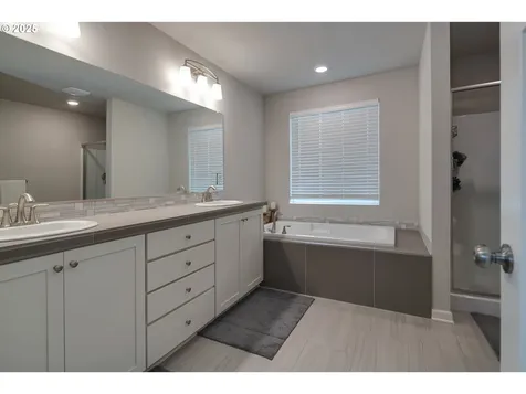 3812 S 41st Place Ridgefield WA 98642