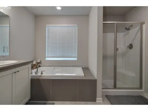 3812 S 41st Place Ridgefield WA 98642