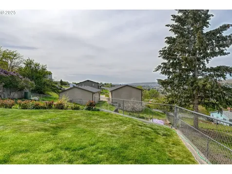 925 SE 1st Street Pendleton OR 97801