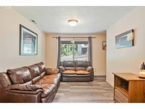 114 Deer Park Lane Kelso WA 98626