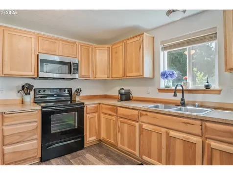 114 Deer Park Lane Kelso WA 98626