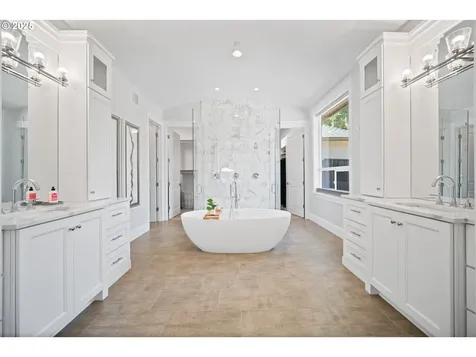22104 NE 41st Court Ridgefield WA 98642