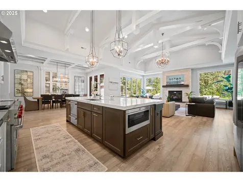 22104 NE 41st Court Ridgefield WA 98642