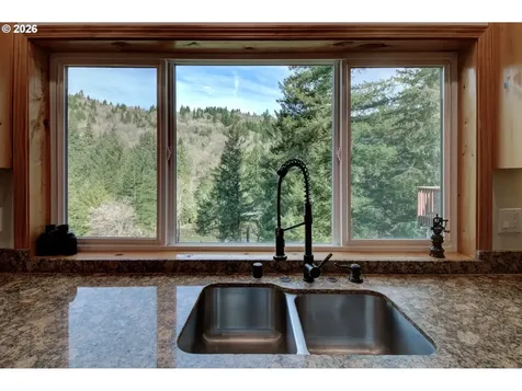 702 NE 367th Avenue Washougal WA 98671