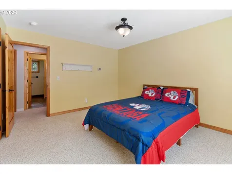 702 NE 367th Avenue Washougal WA 98671