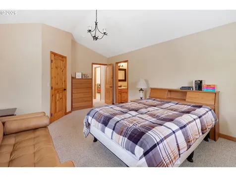 702 NE 367th Avenue Washougal WA 98671