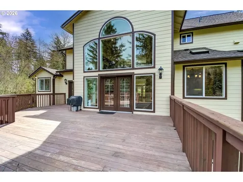 702 NE 367th Avenue Washougal WA 98671