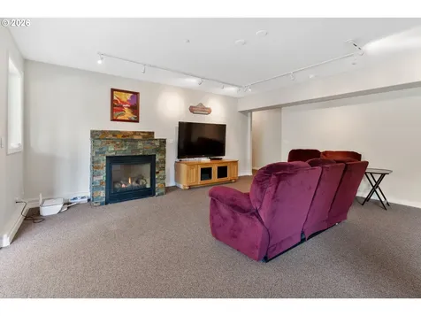 702 NE 367th Avenue Washougal WA 98671