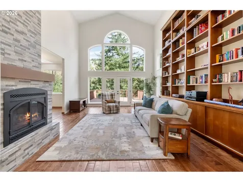 702 NE 367th Avenue Washougal WA 98671