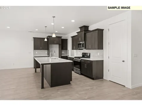2131 Statesman Drive Woodland WA 98674