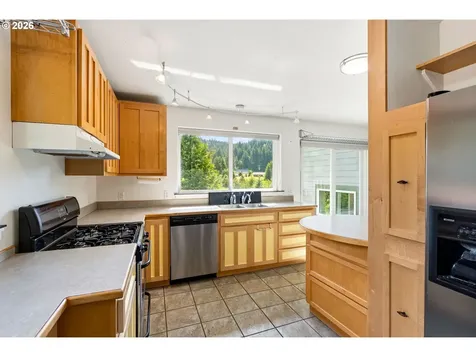 49 Echo Glen Road White Salmon WA 98672