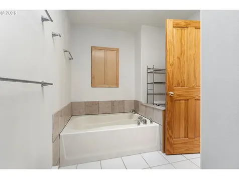 49 Echo Glen Road White Salmon WA 98672