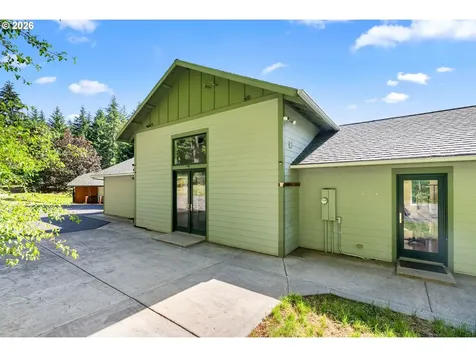 49 Echo Glen Road White Salmon WA 98672