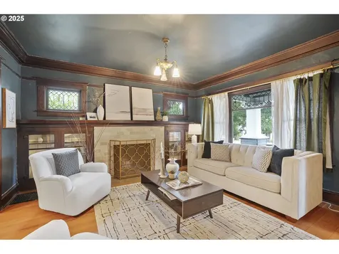 1324 SE 50th Avenue Portland OR 97215