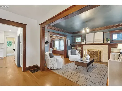 1324 SE 50th Avenue Portland OR 97215