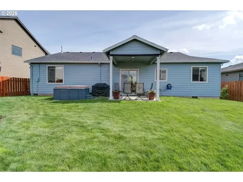 1297 Daylily Street Woodburn OR 97071