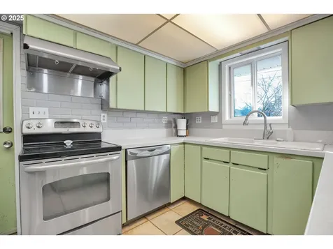 3309 SE 179th Avenue Portland OR 97236