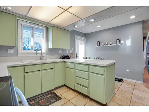 3309 SE 179th Avenue Portland OR 97236