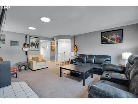3309 SE 179th Avenue Portland OR 97236