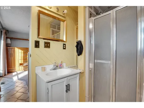 3309 SE 179th Avenue Portland OR 97236