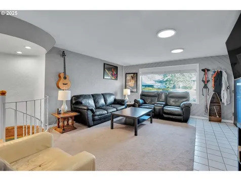 3309 SE 179th Avenue Portland OR 97236
