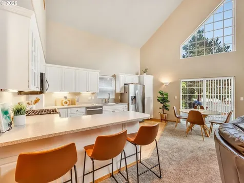 326 Avenue G Seaside OR 97138