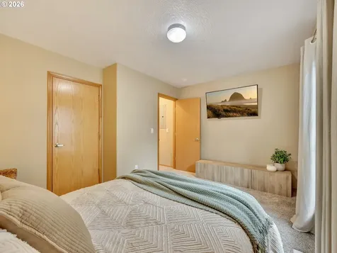 326 Avenue G Seaside OR 97138