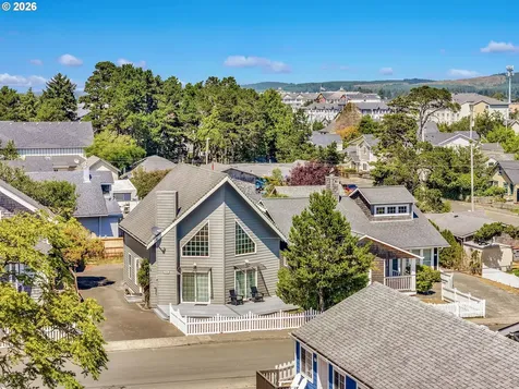 326 Avenue G Seaside OR 97138