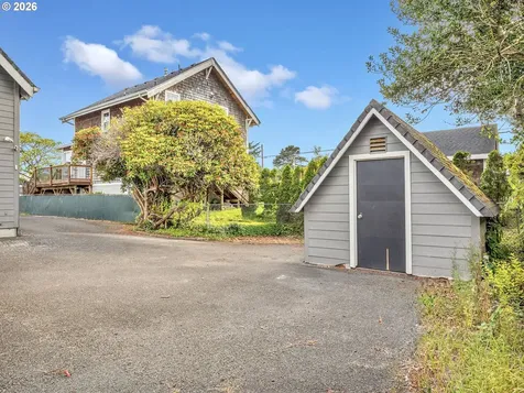 326 Avenue G Seaside OR 97138
