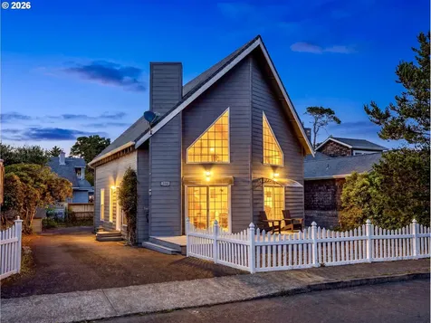 326 Avenue G Seaside OR 97138