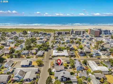 326 Avenue G Seaside OR 97138