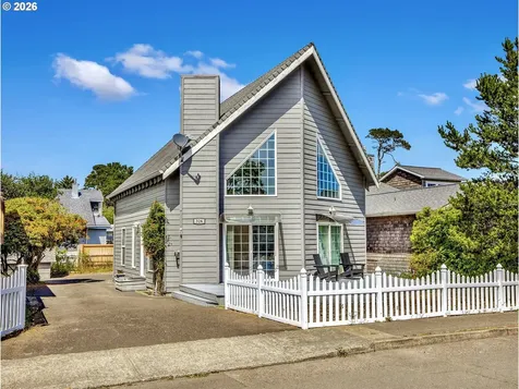 326 Avenue G Seaside OR 97138
