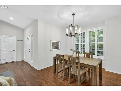 736 SW Burlingame Terrace Portland OR 97239