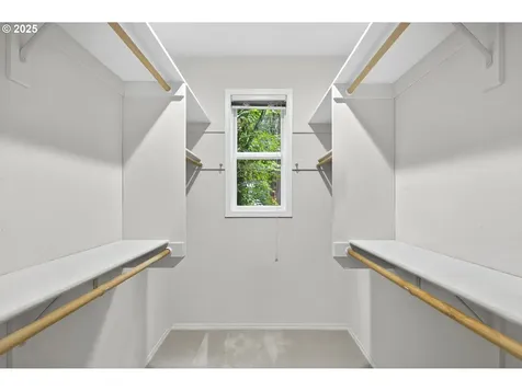 736 SW Burlingame Terrace Portland OR 97239
