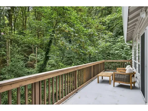 736 SW Burlingame Terrace Portland OR 97239