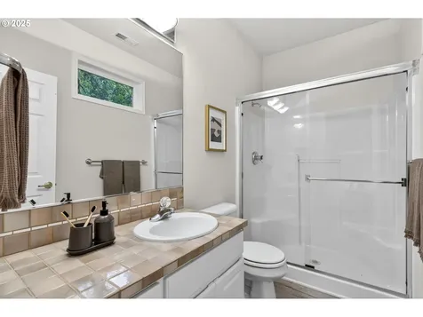 736 SW Burlingame Terrace Portland OR 97239