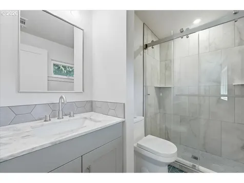 5913 NE 114th Street Vancouver WA 98686