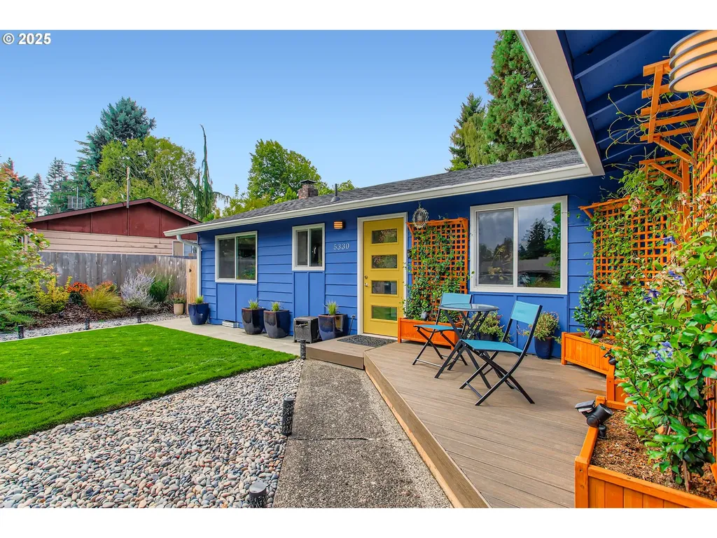 5330 NW Esther Street Vancouver WA 98663