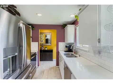 5330 NW Esther Street Vancouver WA 98663