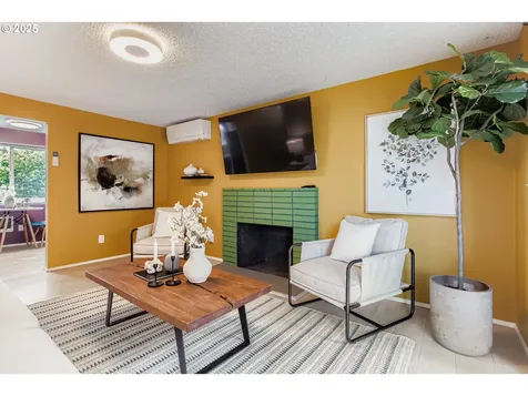 5330 NW Esther Street Vancouver WA 98663