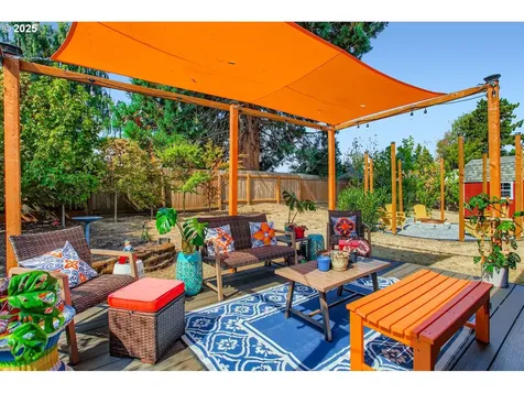 5330 NW Esther Street Vancouver WA 98663