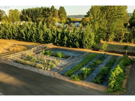 8720 SE Morgan Lane Mcminnville OR 97128