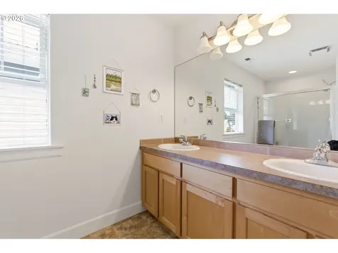 1213 Island Way North Bonneville WA 98639