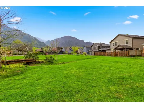1213 Island Way North Bonneville WA 98639