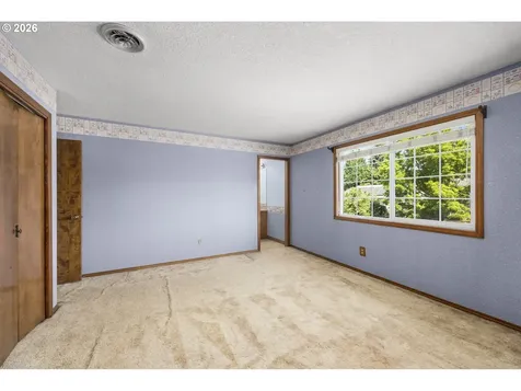 343 NE Hillwood Drive Hillsboro OR 97124